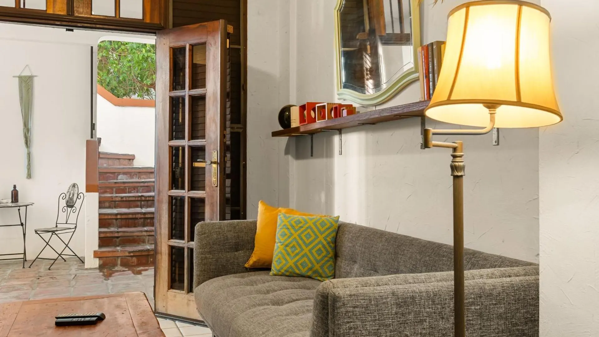 Apartment Beach Pad W Patio, Walk To Everything! Gen Ac - 20 Down San Juan